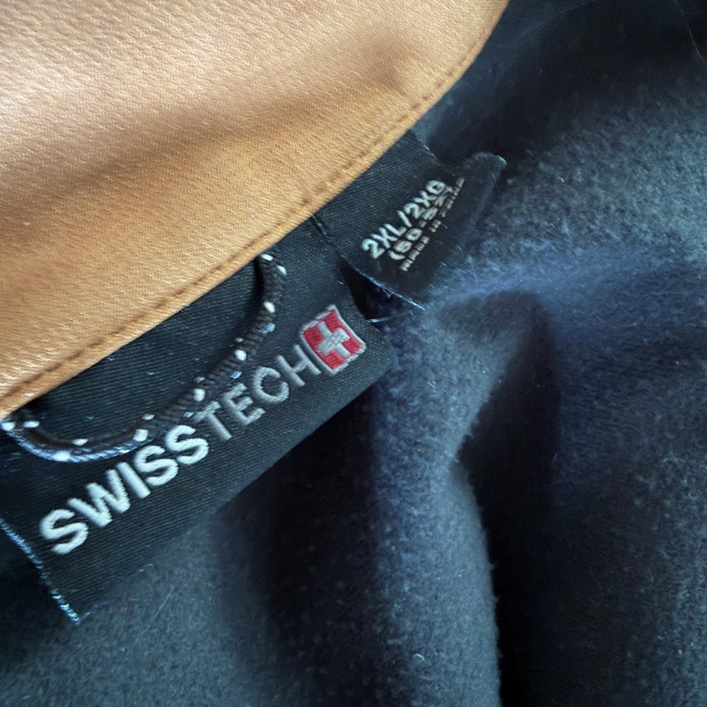 SwissTech Men’s Jacket - Picture 3 of 3